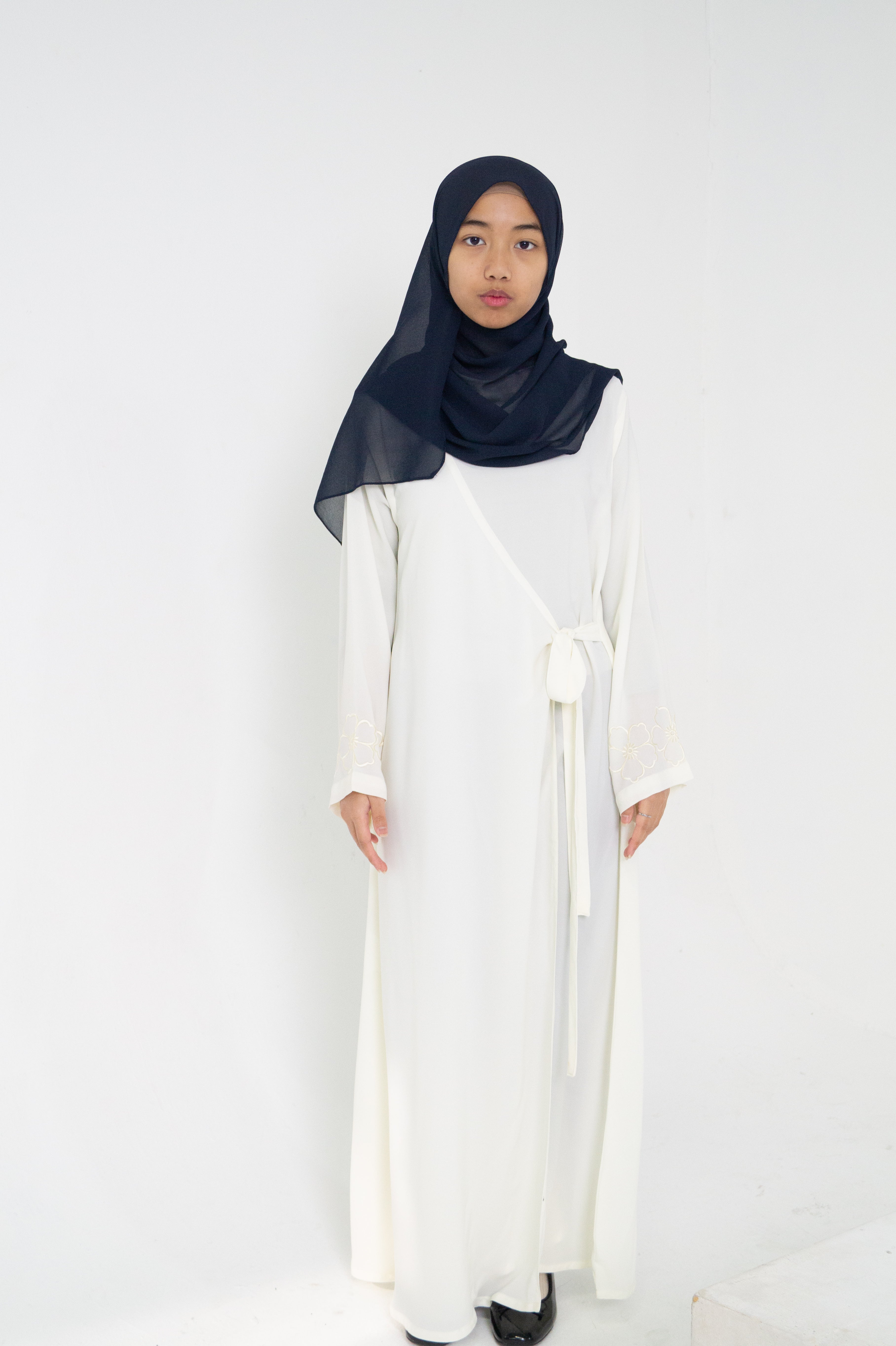 Ivory Bloom Abaya