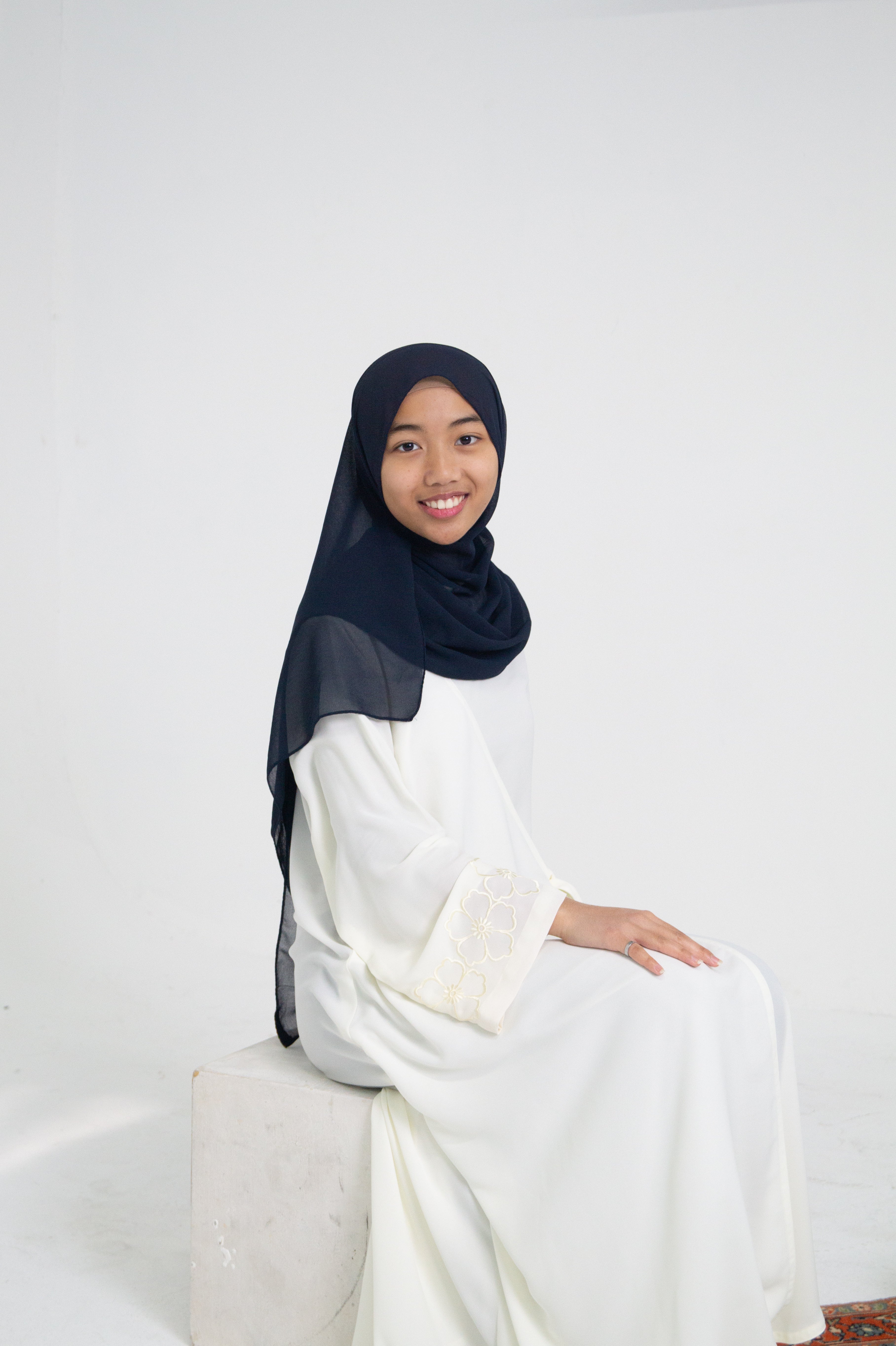 Ivory Bloom Abaya