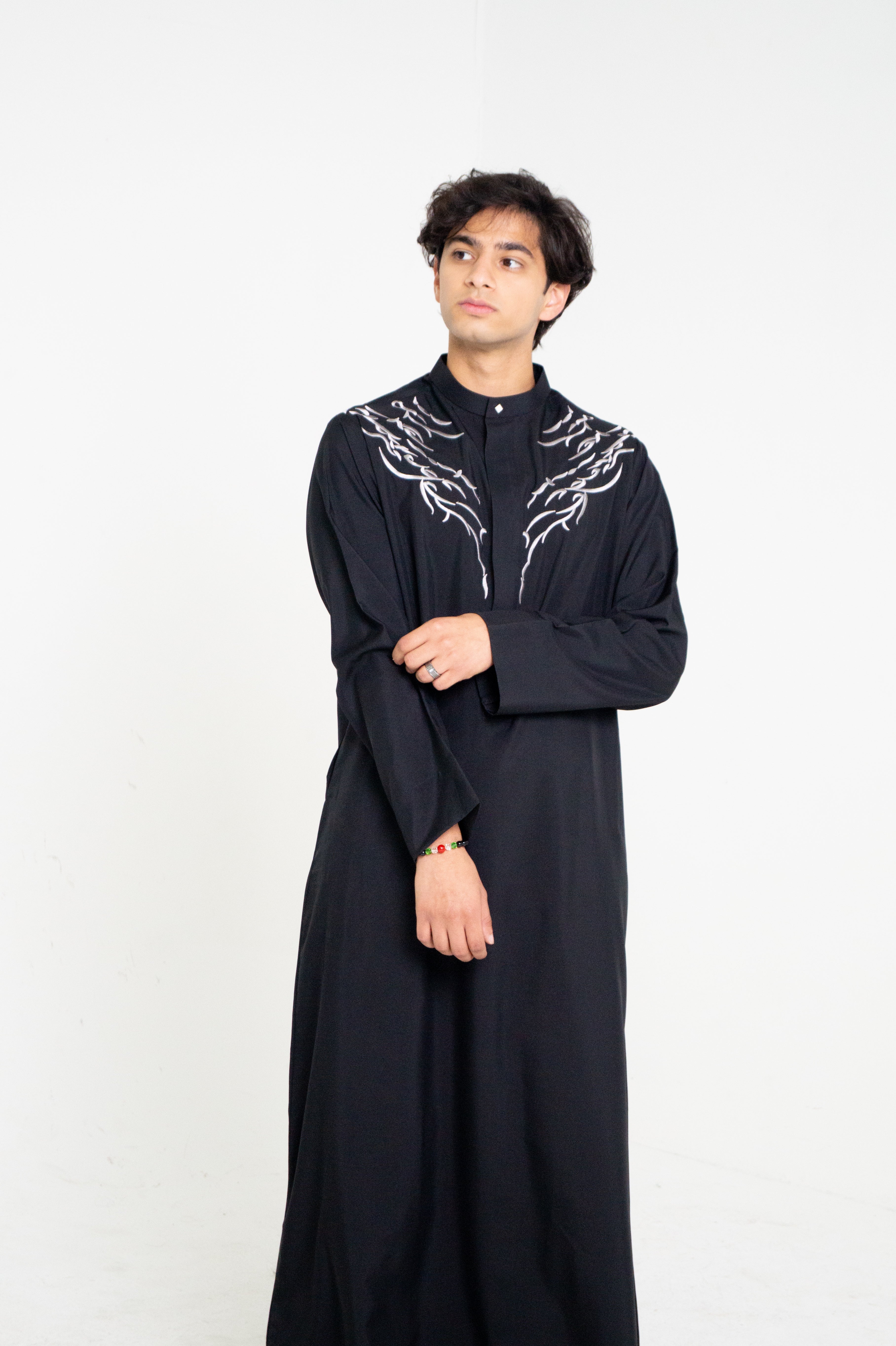 DeNative Calligraphy Thobe - Cyber