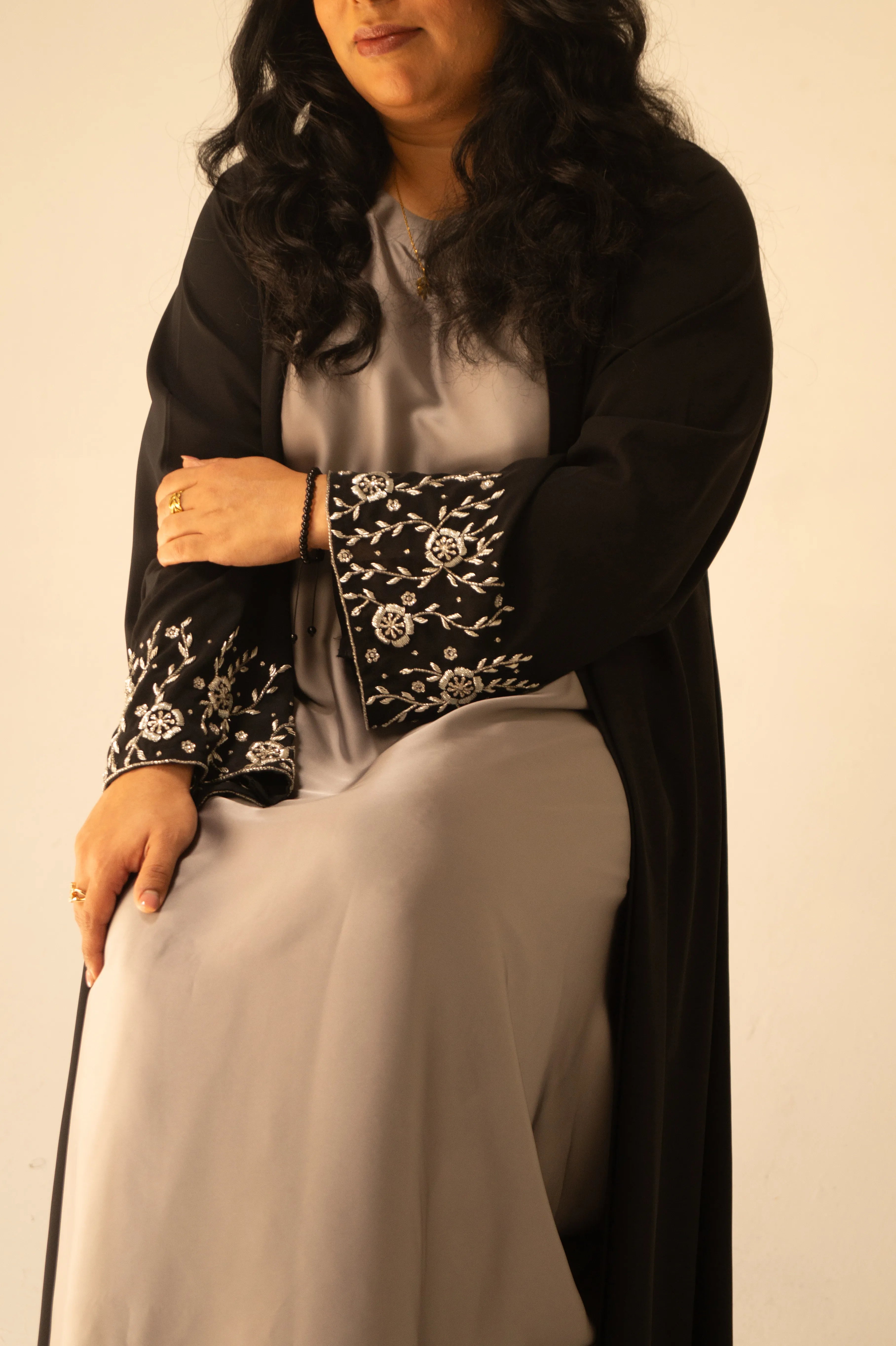 Midnight Bloom Abaya