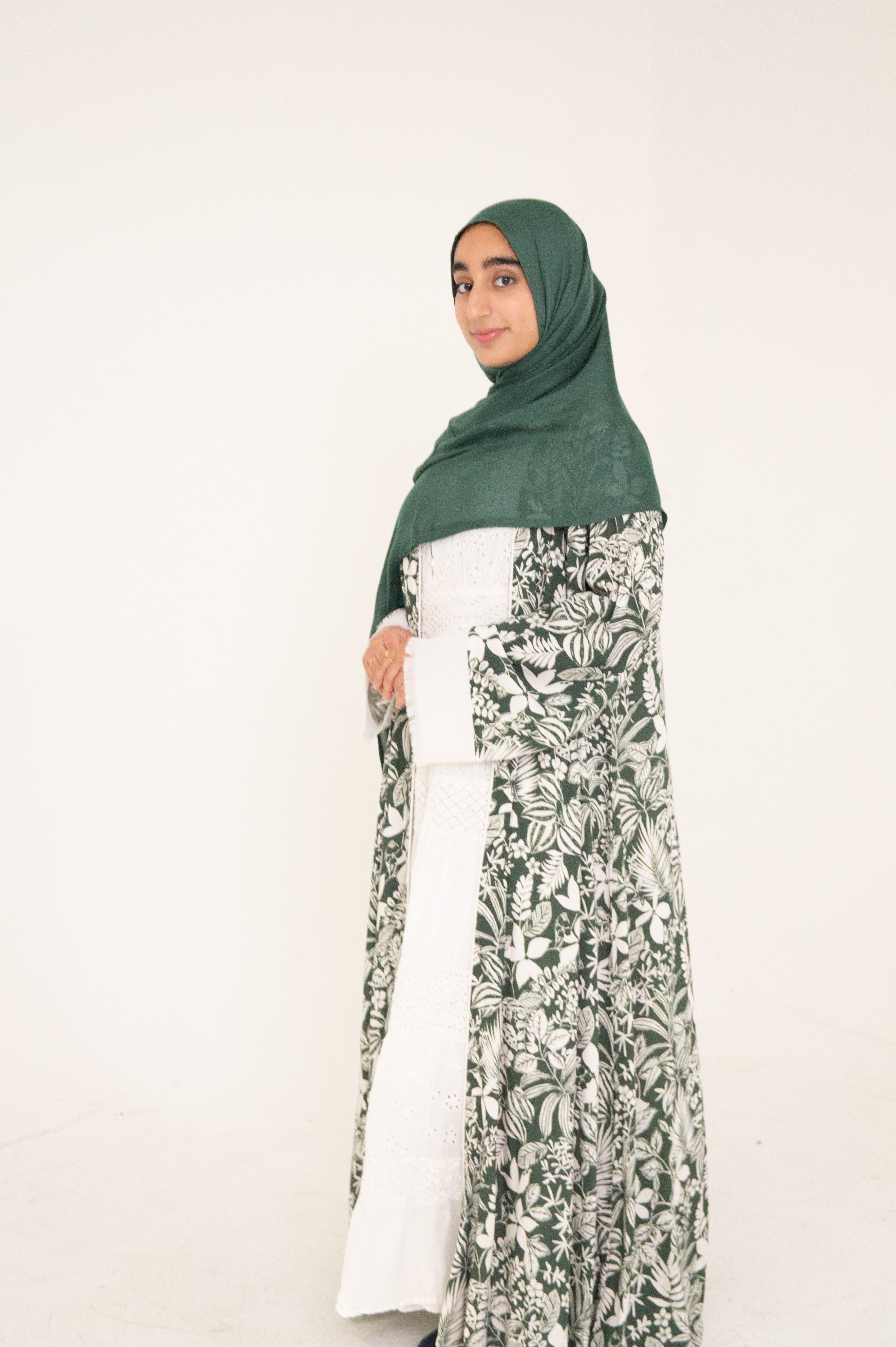 Verdant Cardigan Abaya