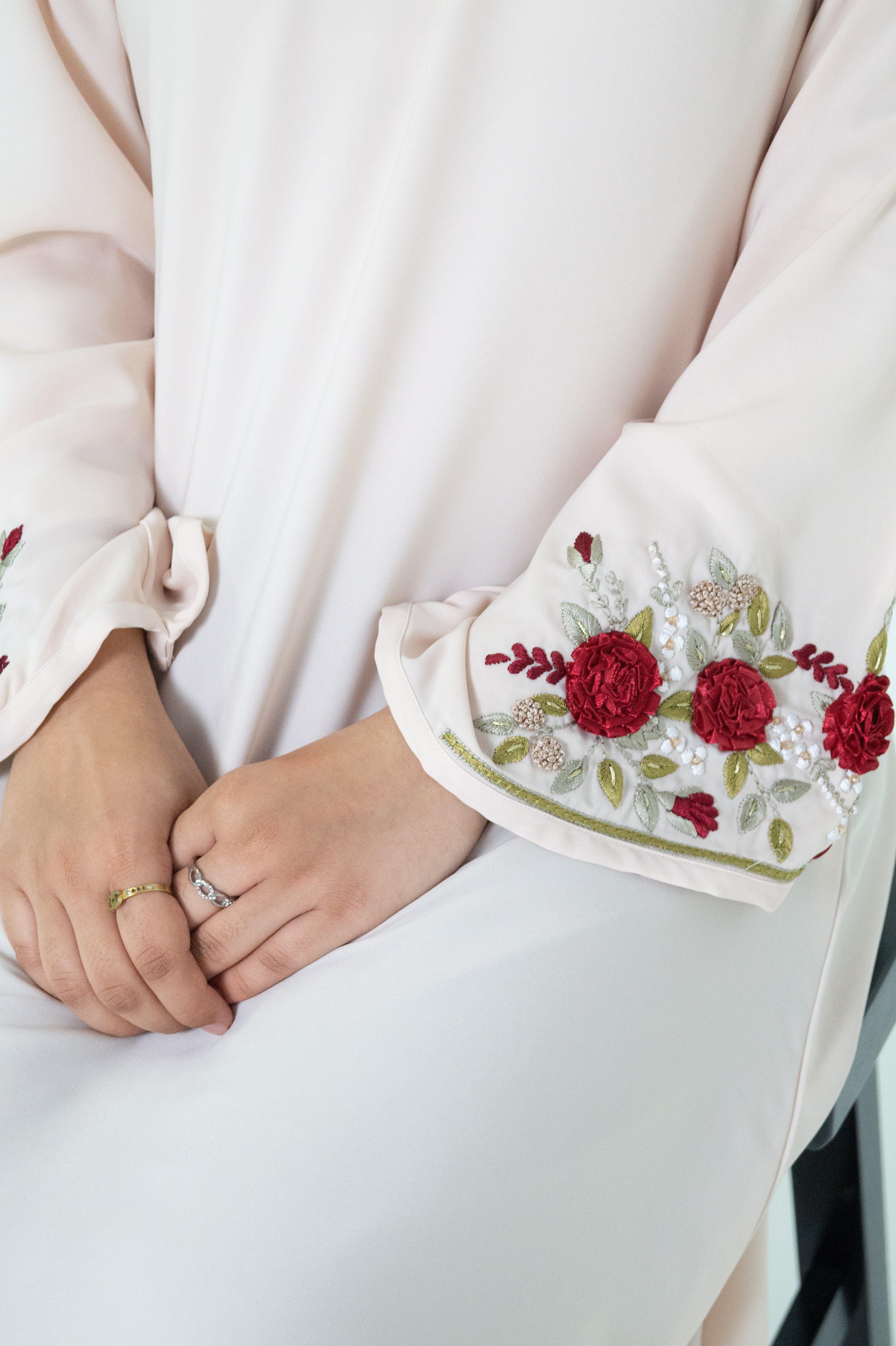 Ivory Rose Abaya