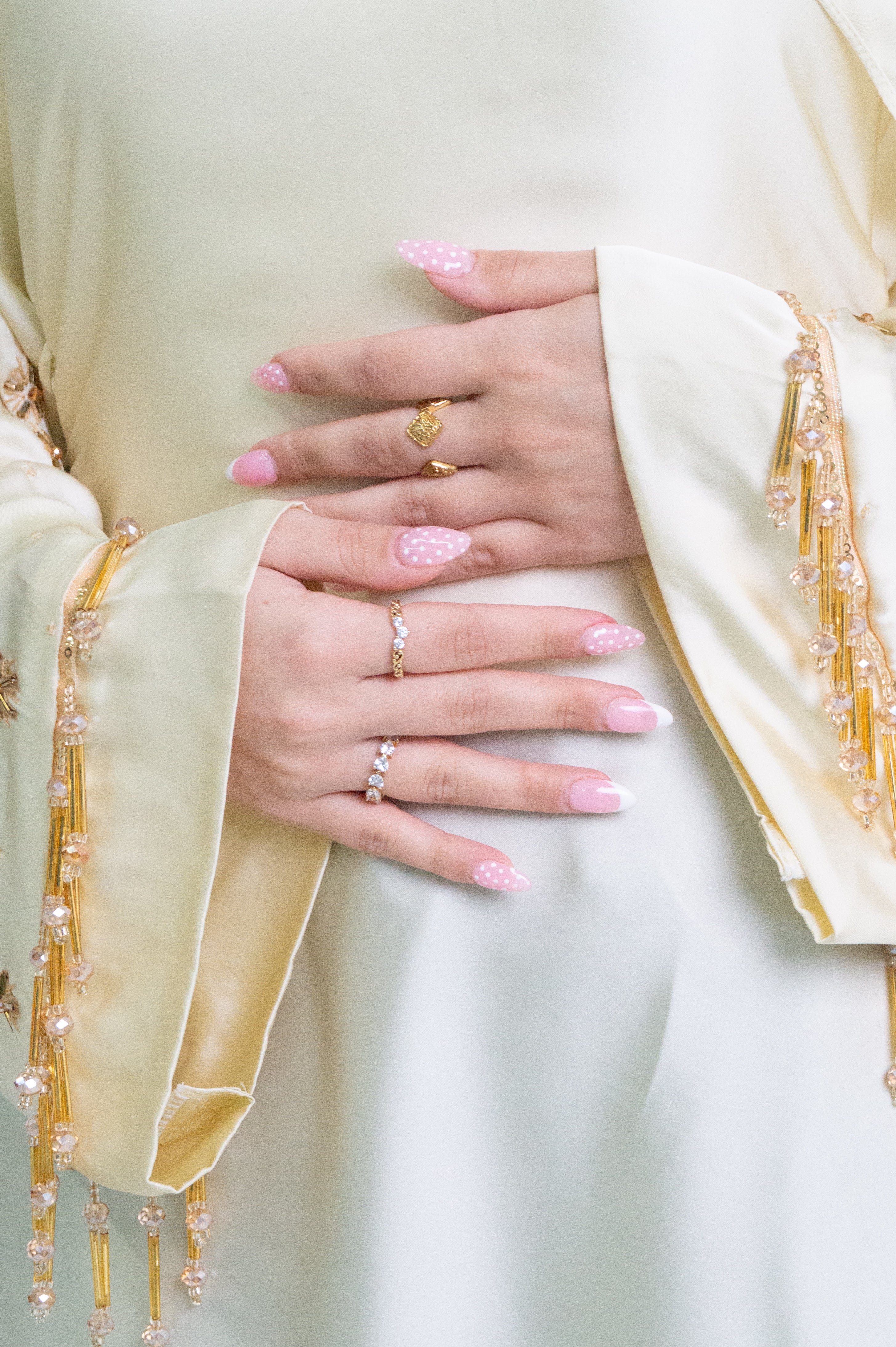 Noor-e-Sahar Abaya