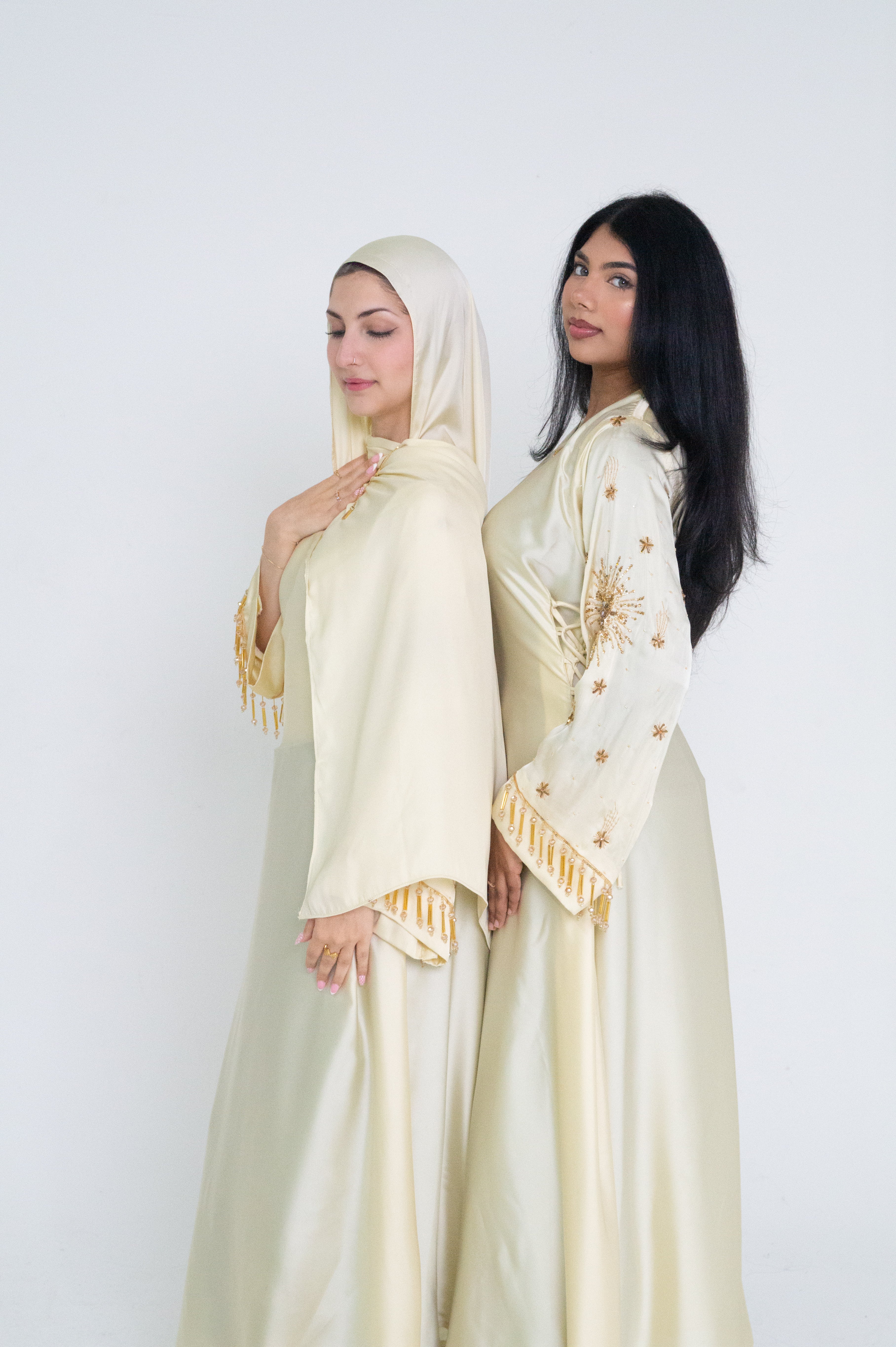 Noor-e-Sahar Abaya
