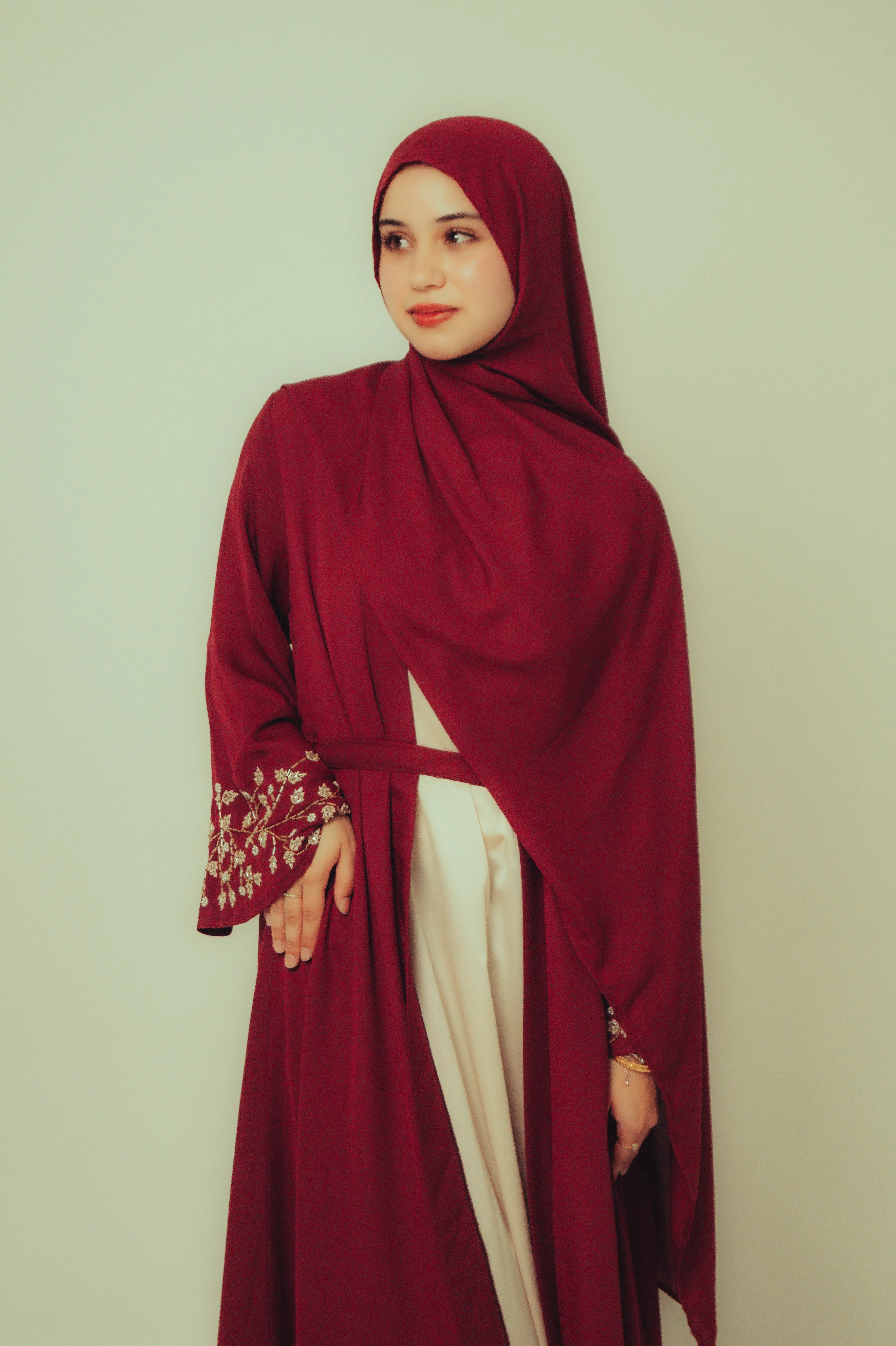 Crimson- Leaf Abaya