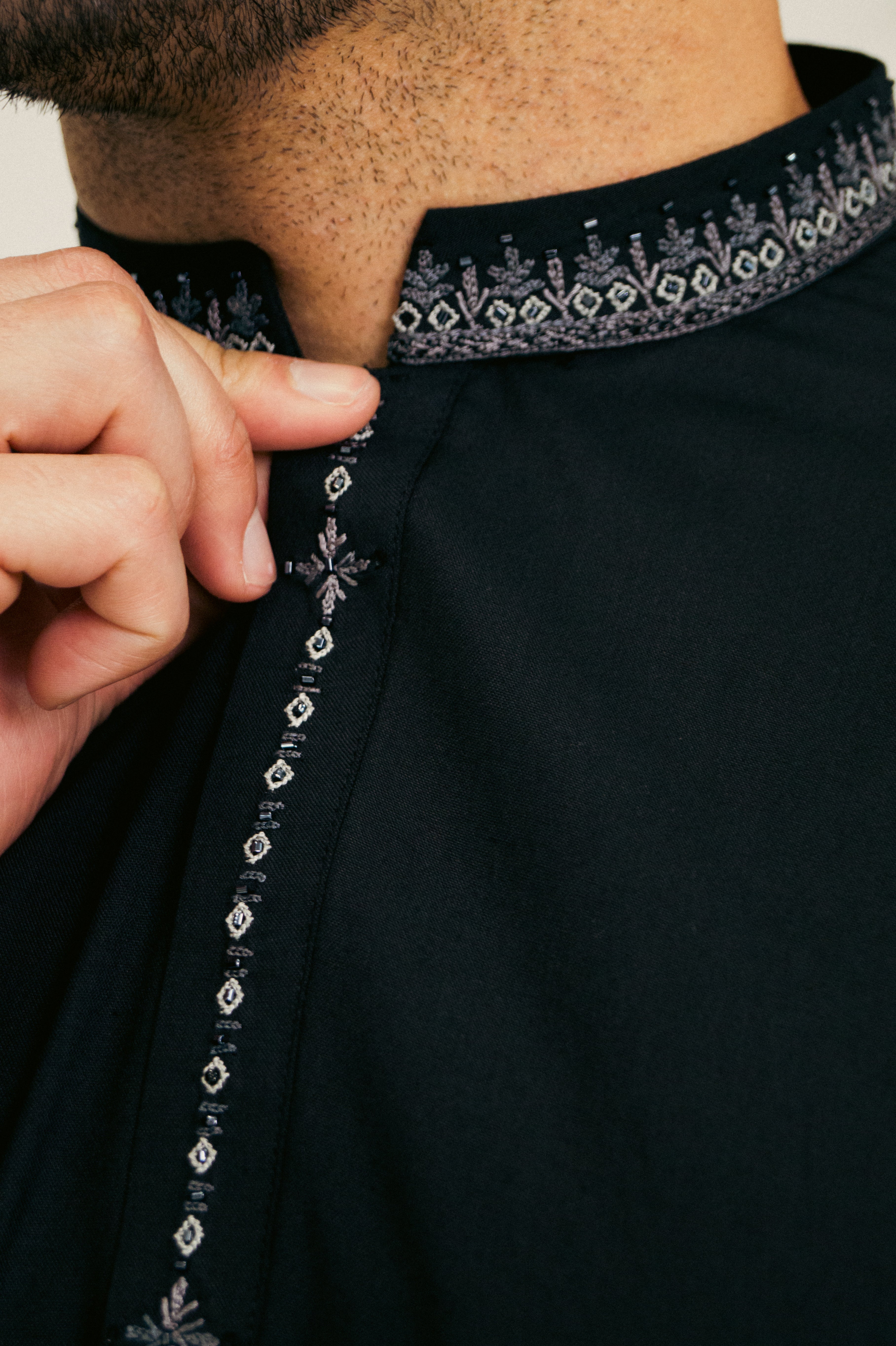 DeNative Embroidery - Black El Classico