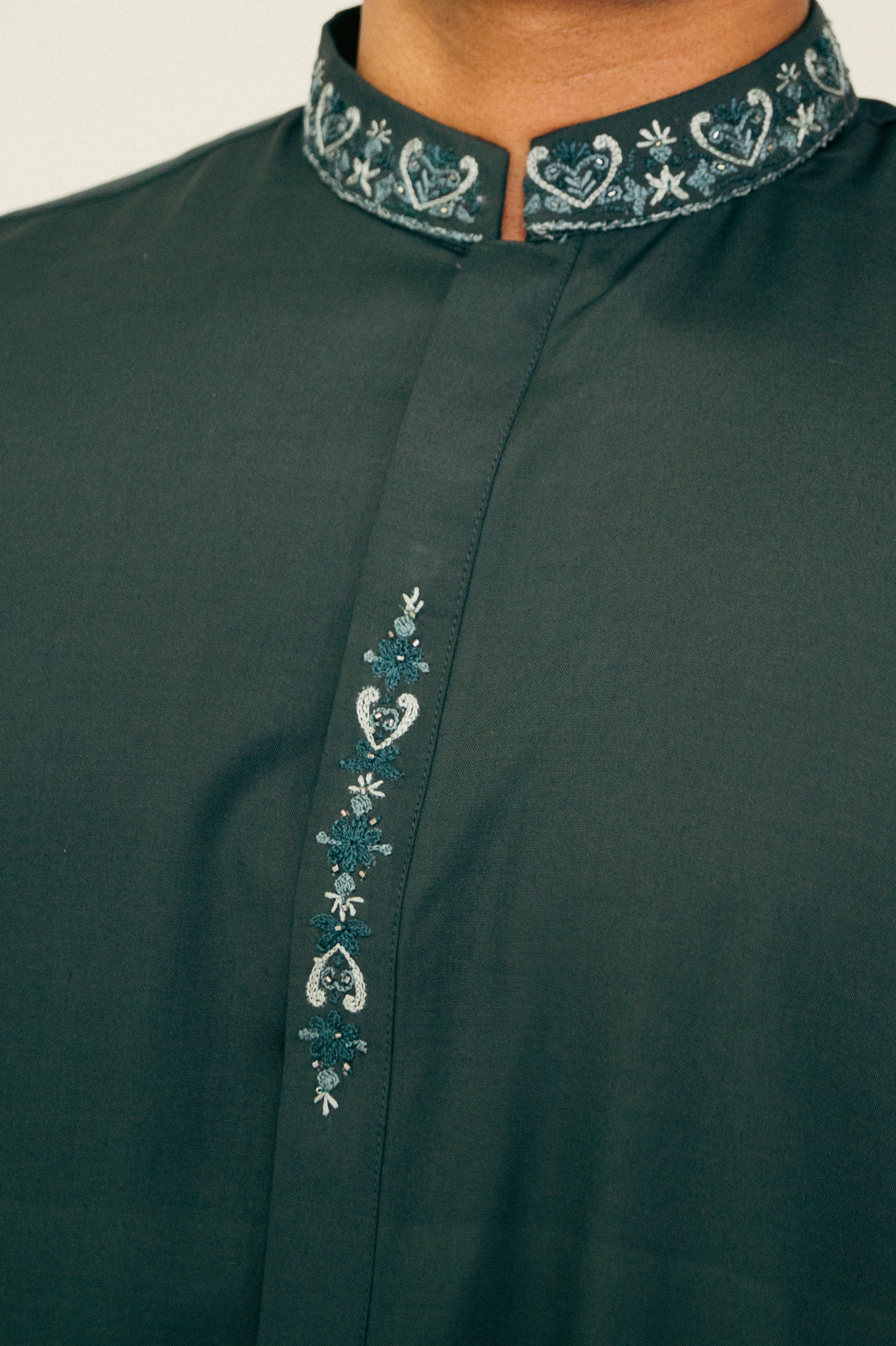 DeNative Embroidery - Royal Green