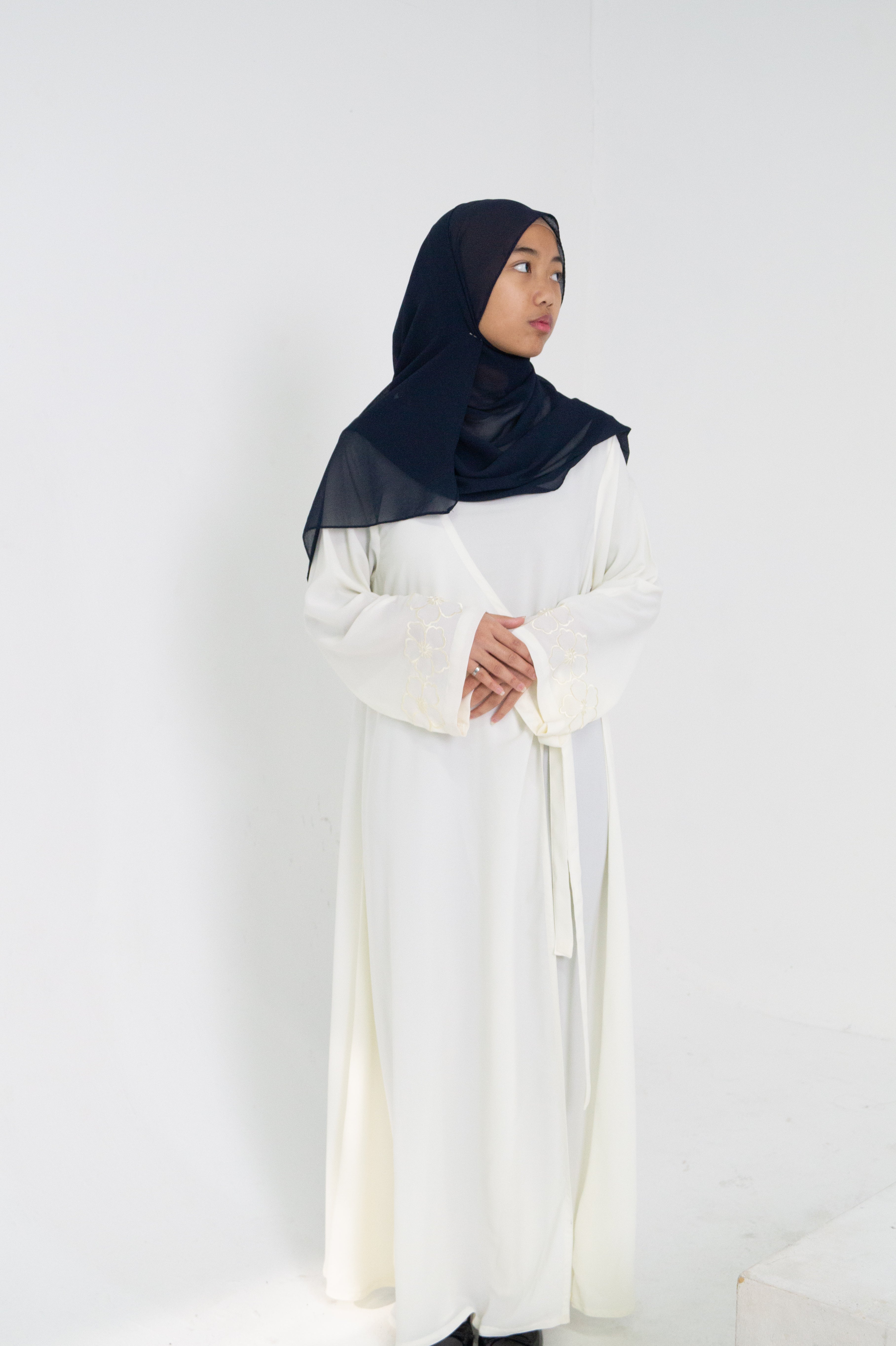 Ivory Bloom Abaya
