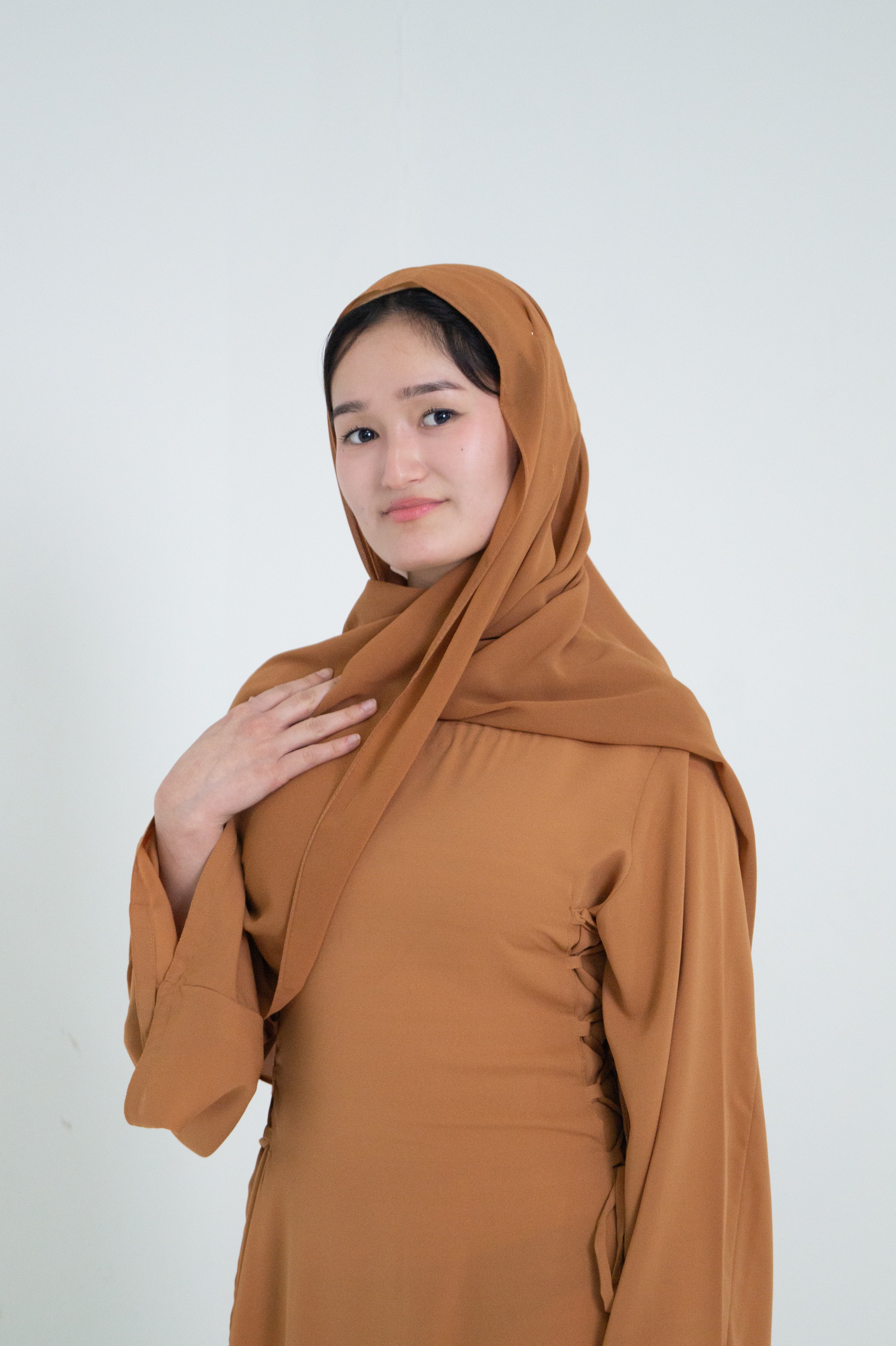 Dune Lace Abaya