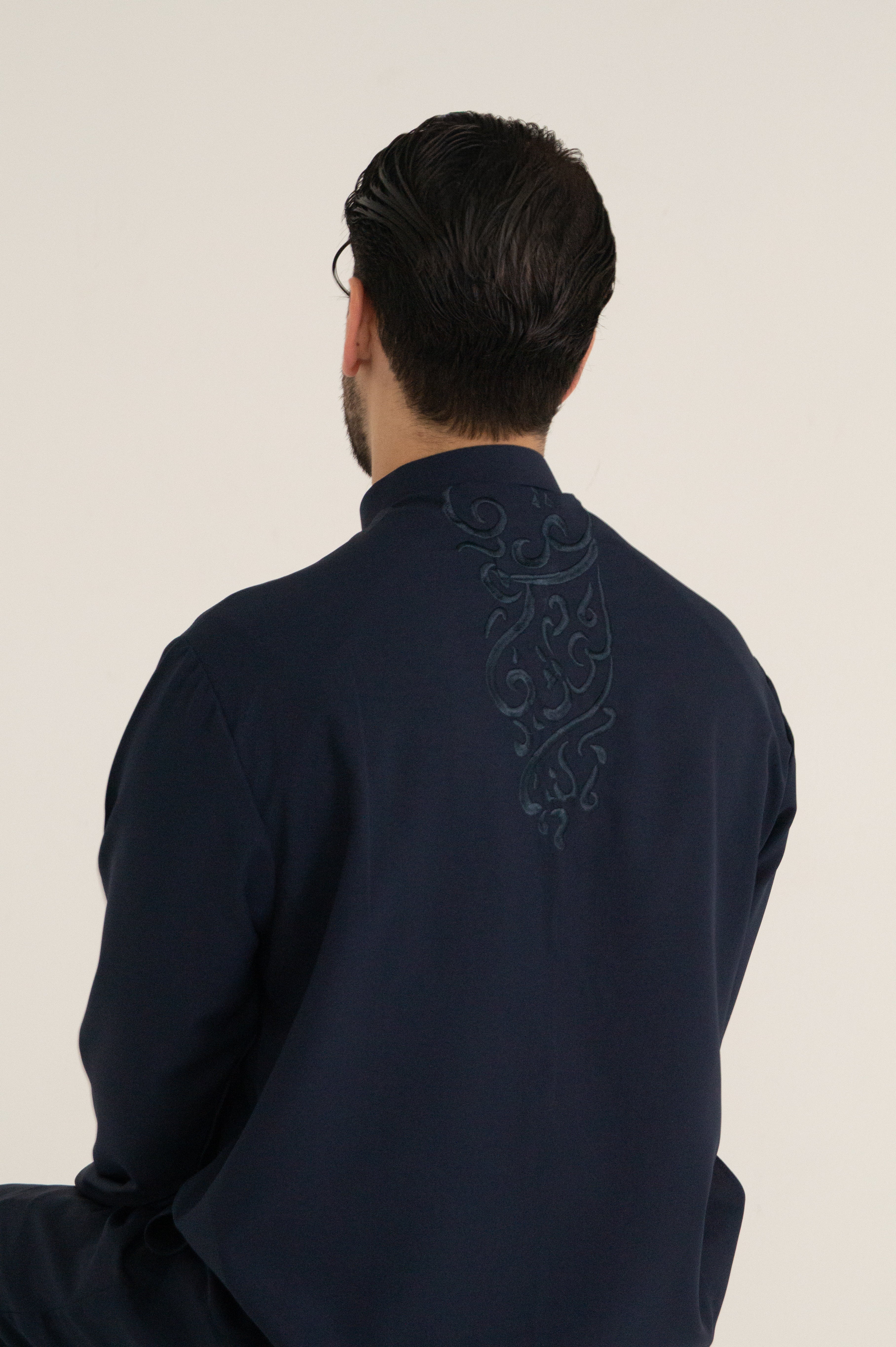 DeNative Calligraphy Thobe - Bleu Elegance