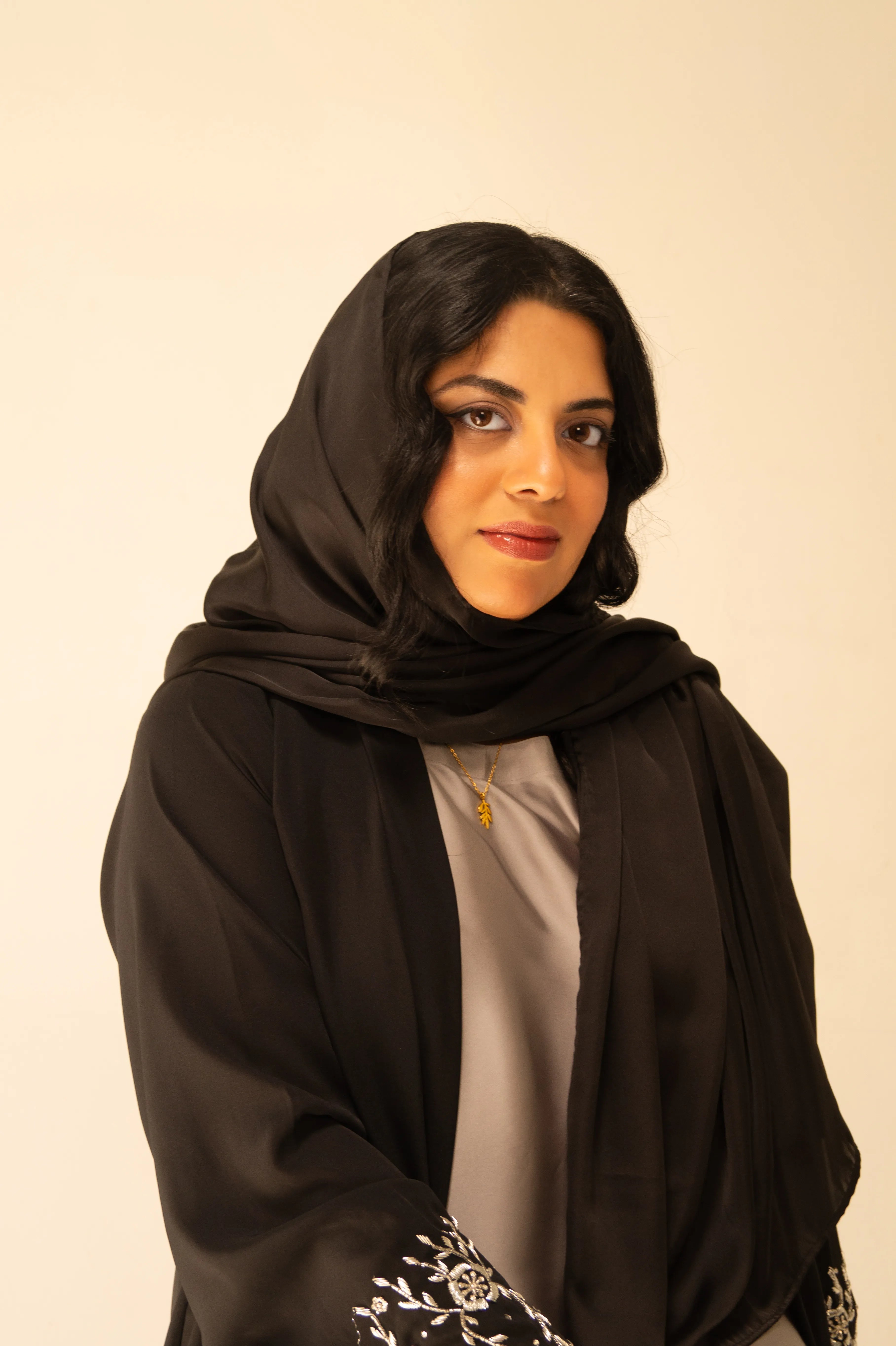 Midnight Bloom Abaya