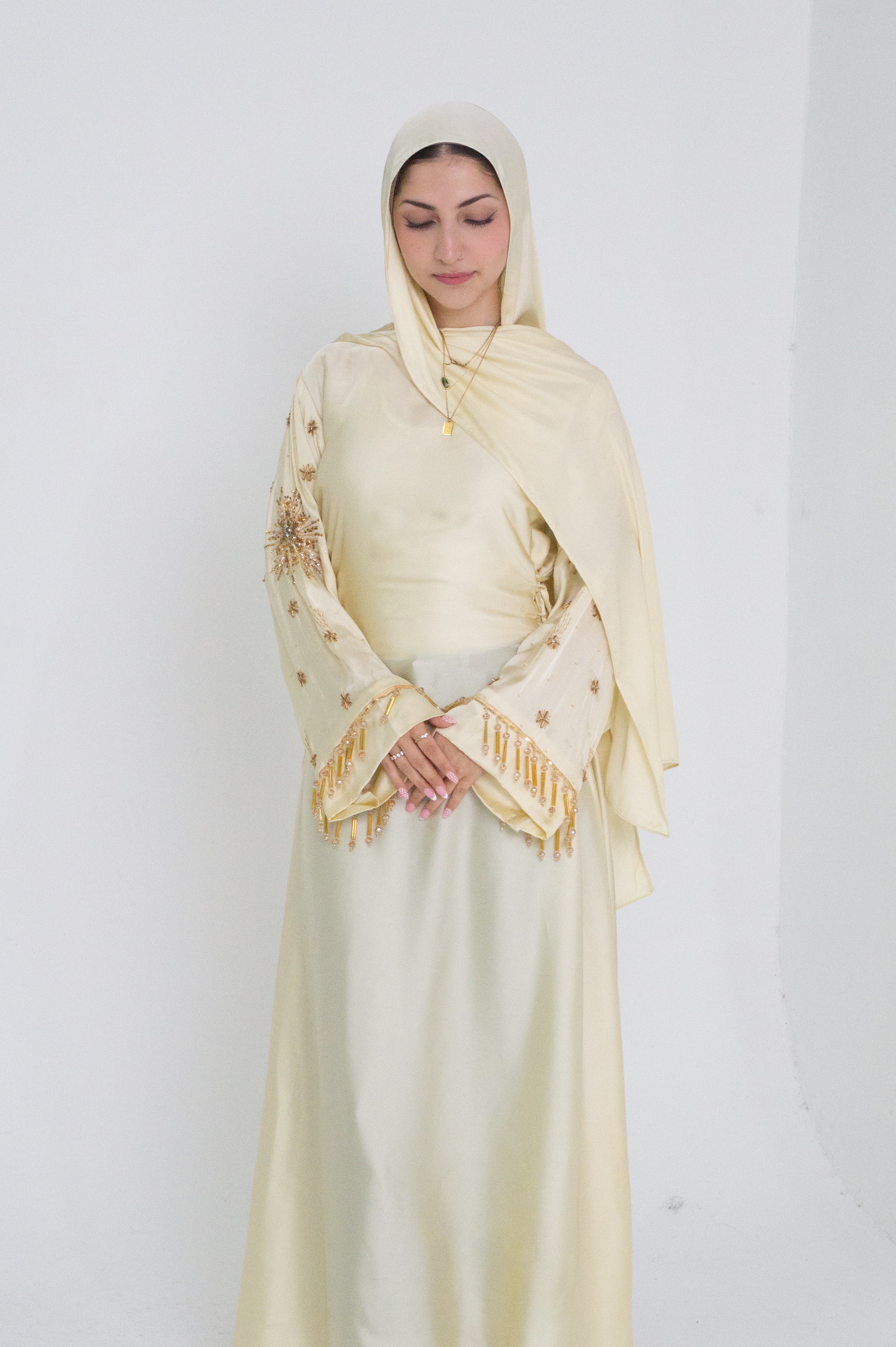 Noor-e-Sahar Abaya