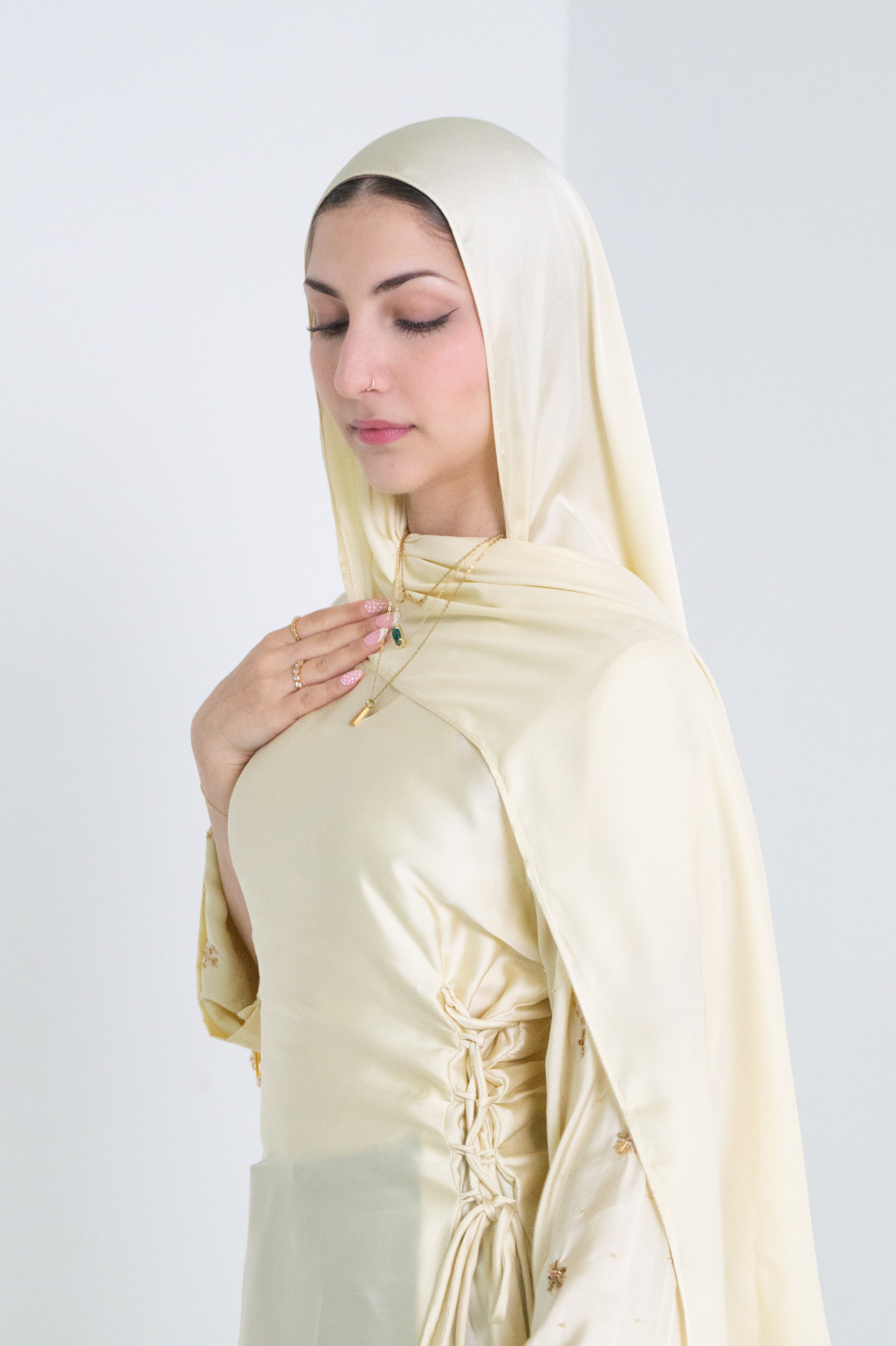 Noor-e-Sahar Abaya
